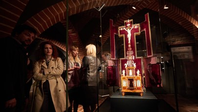 XVII-wieczny bursztynowy ołtarzyk trafił do muzeum w Malborku