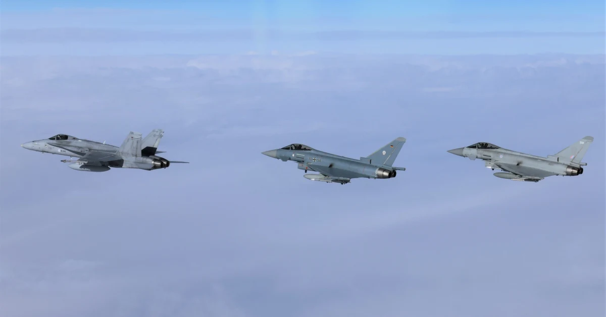 Królewskie Siły Powietrzne Wielkiej Brytanii (RAF) przechwyciły nad Zatoką Fińską dwa rosyjskie myśliwce i samolot zwiadowczy. Maszyny zbliżyły się do strefy kontrolowanej przez NATO na Morzu Bałtyckim.