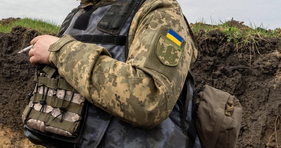 Wiemy, jak nazywa się rosyjski wojskowy, który ściął ukraińskiego jeńca wojennego - poinformował Kyryło Budanow, szef ukraińskiego wywiadu wojskowego (HUR), cytowany w poniedziałek przez portal NV.