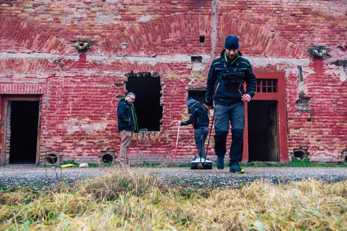 Od października na Uniwersytecie Marii Curie-Skłodowskiej w Lublinie będzie można studiować geoarcheologię – pierwszy taki kierunek w Polsce. W programie są zajęcia m.in. z archeozoologii, archeobotaniki, geologii, hydrografii. Zdobytą wiedzę studenci sprawdzą w praktyce podczas wyjazdów terenowych.