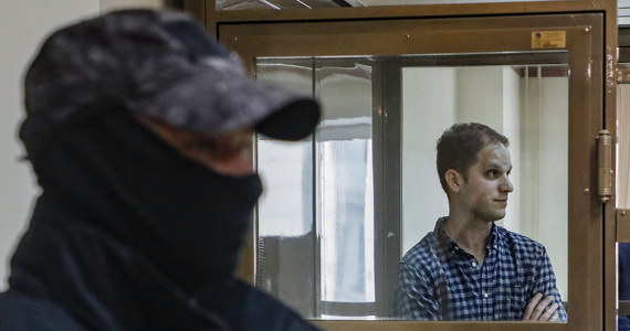 Sąd w Moskwie odrzucił apelację w sprawie aresztowania korespondenta dziennika "Wall Street Journal" Evana Gershkovicha. Rosyjskie władze oskarżają go o szpiegostwo. 