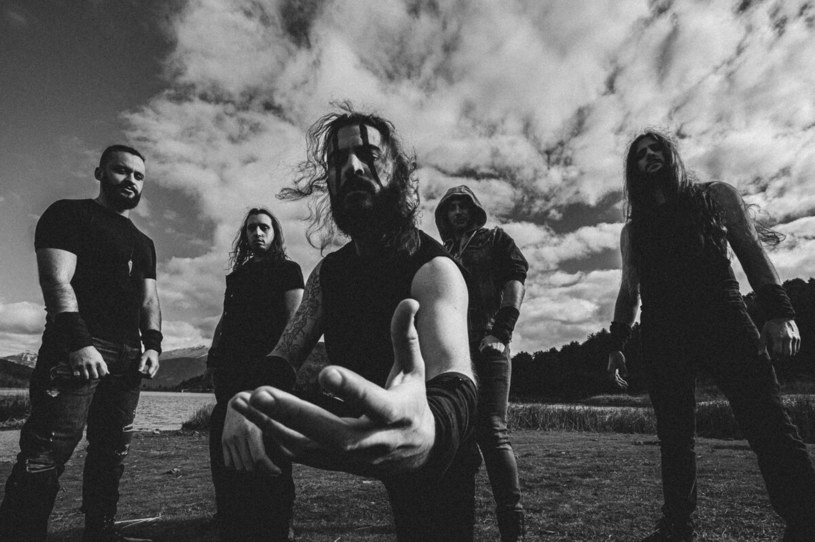 W połowie lipca fani melodyjnego death metalu będą mogli sięgnąć po nową płytę greckiej grupy Aetherian.