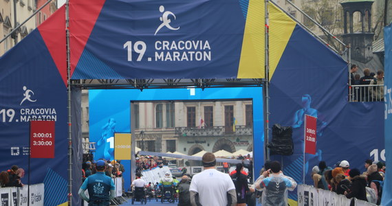 Igrzyskowy Bieg Nocny na 10 km odbędzie się w wieczór poprzedzający 20. Cracovia Maraton. Start do rywalizacji, która odbędzie się ulicami Starego Miasta, nastąpi w sobotę 22 kwietnia o godz. 21:30.