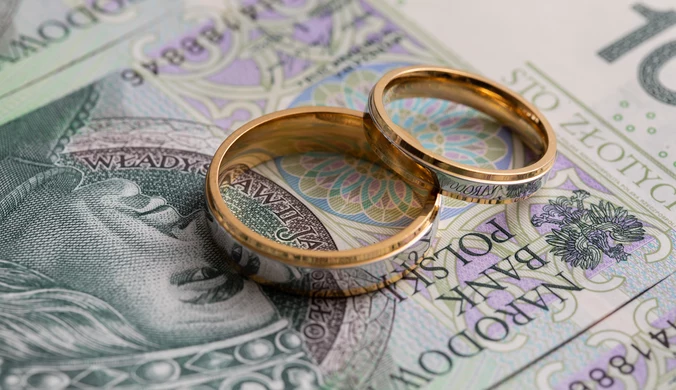 Nowy dodatek dla małżeństw wyniesie nawet 8 tys. zł? Dla kogo "stażowe"?
