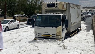 Śnieg i grad w Arabii Saudyjskiej. Zasypał miasto At-Taif