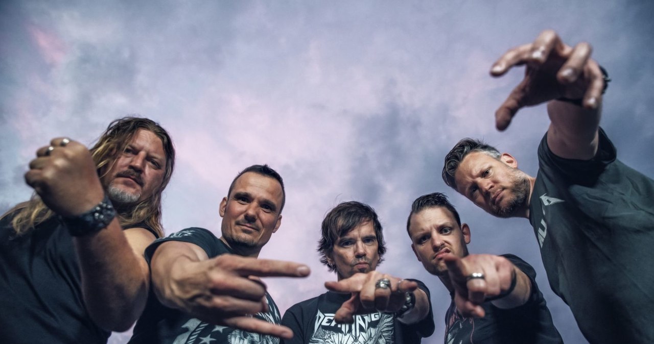 Melodyjni thrashmetalowcy z niemieckiego Godsnake odliczają już dni do premiery drugiego albumu. Płyta "Eye For An Eye" ujrzy światło dzienne w maju. 