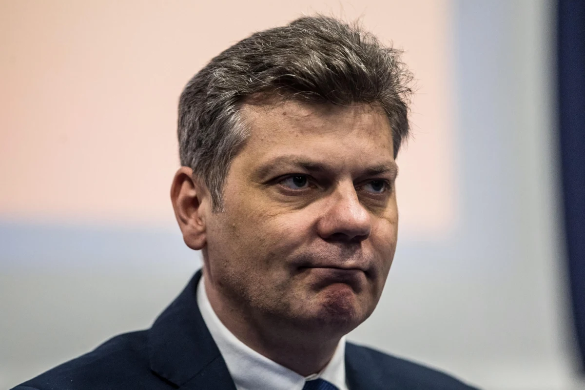 Przedstawiciele grupy inicjatywnej zapowiedzieli zamiar przeprowadzenia referendum w sprawie odwołania prezydenta Bytomia Mariusza Wołosza i Rady Miejskiej. Lokalnym władzom zarzucają m.in. zadłużenie miasta i nieprawidłowości w zlecaniu zadań związanych z odpadami.