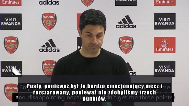 Dążenie Arsenalu do pierwszego tytułu Premier League od 2004 roku przyniosło kolejną poważną porażkę po tym, jak w piątek zremisowali u siebie z Southampton 3: 3.

Drużyna Mikela Artety straciła prowadzenie w pierwszej minucie, ale dwa gole na dwie minuty przed przerwą w drugiej połowie sprawiły, że „Kanonierzy” uratowali punkt.

Remis pozostawia Arsenalowi pięć punktów przewagi nad drugim w tabeli Manchesterem City, chociaż drużyna Pepa Guardioli ma teraz dwa mecze do rozegrania.