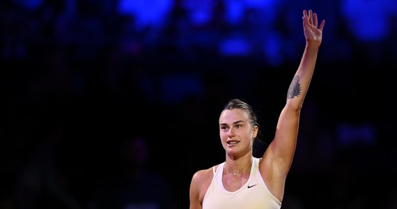 Białorusinka Aryna Sabalenka pokonała rosyjską tenisistkę Anastazję Potapową 6:1, 6:2 i jako pierwsza awansowała do niedzielnego finału halowego turnieju WTA na kortach ziemnych w Stuttgarcie. W finale może się spotkać albo z Igą Świątek, albo z Ons Jabeur.
