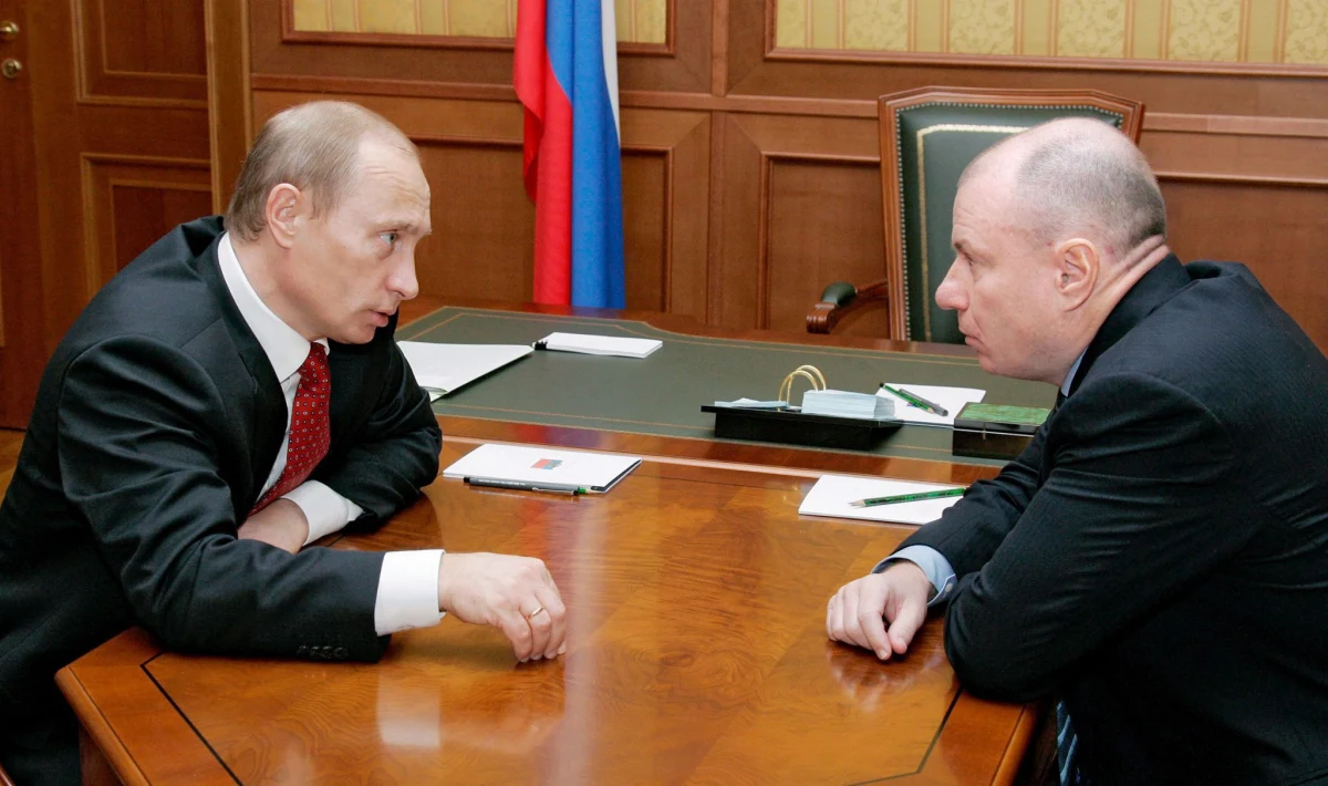 Dzięki rosnącym cenom surowców rosyjscy oligarchowie wzbogacili się w ciągu roku o 152 mld dolarów. Tym samym znacznie odbudowali swoje fortuny, które nieco ucierpiały tuż po agresji Rosji na Ukrainę w lutym 2022 r.