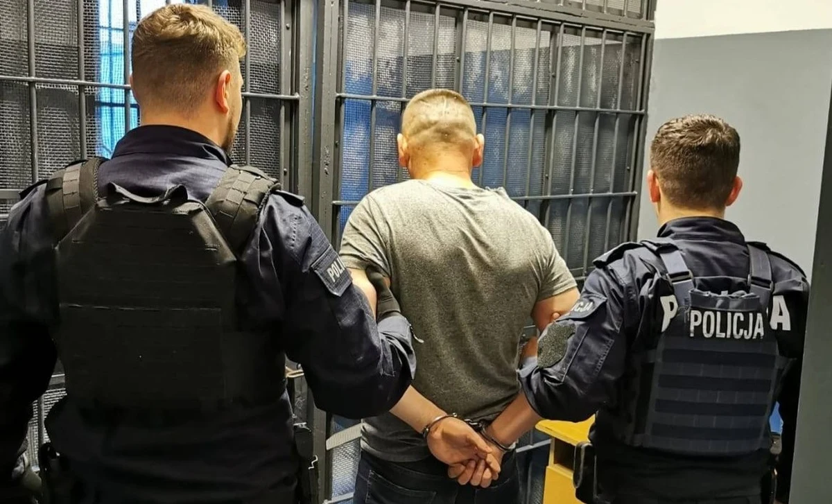 Nawet pięć lat więzienia grozi 55-letniemu mężczyźnie, który w Kurnosie pod Bełchatowem (województwo łódzkie) po pijanemu zaatakował taksówkarza, uszkodził jego samochód, a następnie znieważył i naruszył nietykalność cielesną interweniujących policjantów. Awanturnik trafił do aresztu.