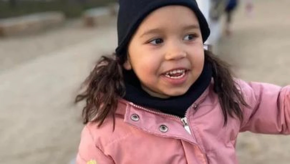 Policja w Gostyniu (woj. wielkopolskie) poszukuje 6-letniej dziewczynki i jej ojca. Nicolle Estanciola Szymoniak oraz Piotr Szymoniak ostatni raz byli widziani w miejscowości Mierzyń w Wielkopolsce. Niewykluczone, że oboje przebywają za granicą. 