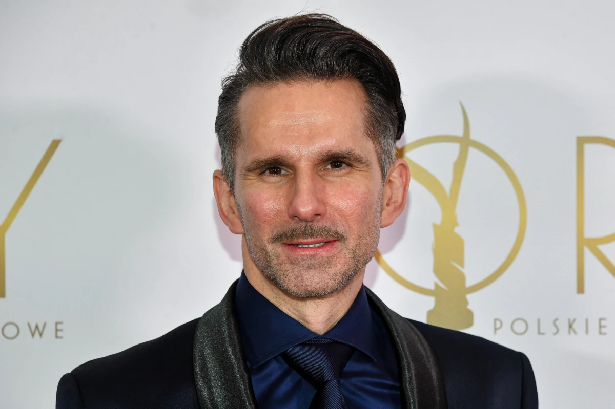 Policja zatrzymała dwie osoby w związku z pobiciem Marcina Bosaka - informuje tvn24.pl. Aktor miał zostać napadnięty w piątek przez kierowcę jednej z firm przewozowych oraz jego kolegów.