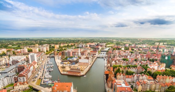 ​We wtorek, po trwającym 30 tygodni remoncie, zostanie otwarty wiadukt drogowy w ciągu ul. Krasickiego łączący gdańskie dzielnice: Brzeźno z Nowym Portem i Letnicą. Remont kosztował 5 mln złotych.