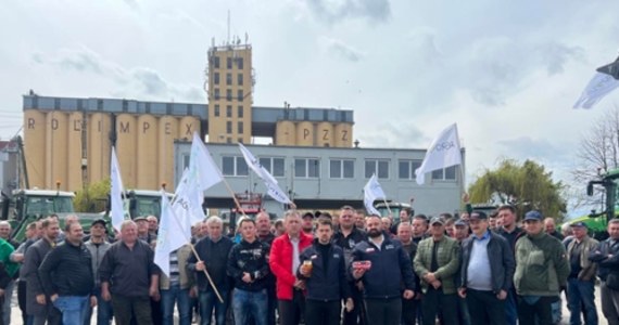 ​Strajki rolników na Opolszczyźnie. Pierwszy z zaplanowanych na dziś (25.04) zaczął się o 11:00 w Prudniku. Ale będą też w innych miastach regionu. Jak mają wyglądać?