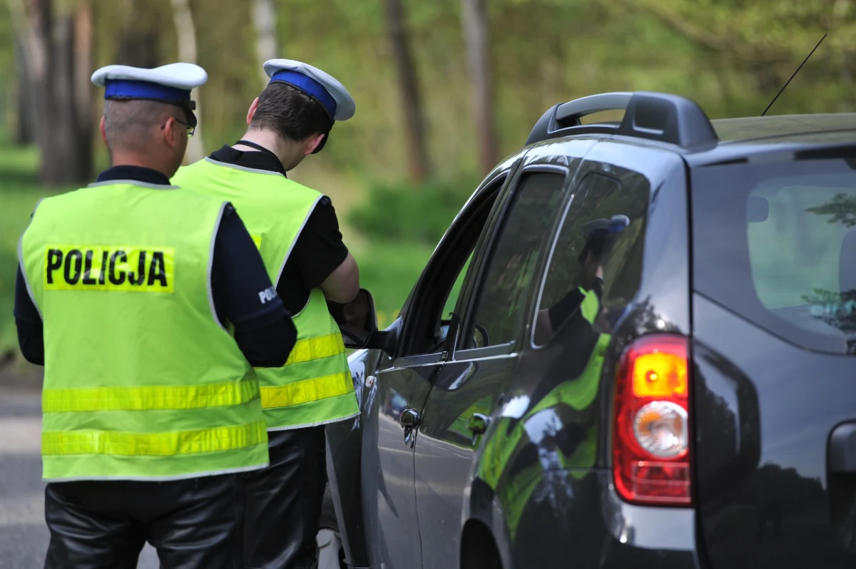 Diagności z Warszawy od dwóch dni nie wpisywali do systemu CEPiK danych pojazdów, które przeszły badania techniczne. W ramach protestu zaczęli je „hurtem” wpisywać dziś w południe. Istniała obawa, że system się zawiesi. Gdyby tak się stało, konsekwencje odczuliby już nie tylko kierowcy w stolicy, ale w całej Polsce. Paraliżu na szczęście nie było.