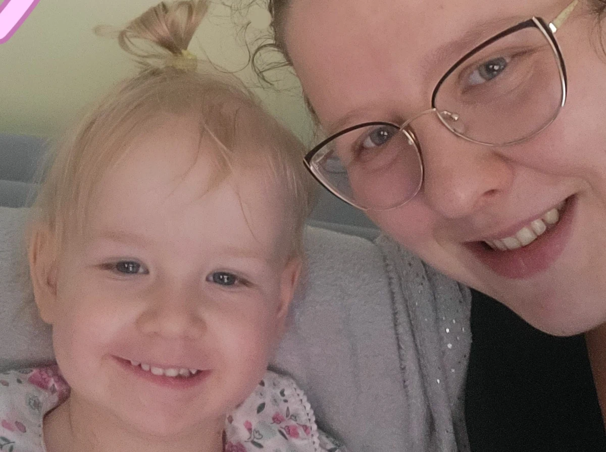 13 maja w Wiśle osoby po przeszczepieniu, znane osoby ze świata filmu, teatru, estrady i sportu oraz lekarze i koordynatorzy transplantacyjni spotkają się po raz 22. na trasie Biegu po Nowe Życie, który promuje dawstwo i transplantacje. Bieg po Wydarzenie to przede wszystkim historie osób po przeszczepieniu, takie jak Zosi, która mieszka z rodzicami we Wrześni w Wielkopolsce. W lipcu dziewczynka skończy trzy latka. Biega, tańczy, ciągle coś opowiada, buzia jej się nie zamyka. Patrząc na nią trudno uwierzyć, jak wiele przeszła. Były momenty, gdy lekarze kazali nam się przygotować na najgorsze - opowiada Katarzyna Łatas, mama Zosi.