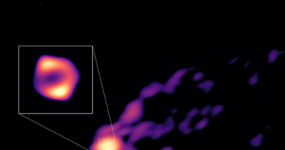 Międzynarodowy zespół astronomów po raz pierwszy zaobserwował równocześnie cień czarnej dziury i wyrzucany przez nią potężny strumień cząstek. To powinno pomóc w odpowiedzi na pytania o naturę gwałtownych zjawisk zachodzących w pobliżu tych, wciąż bardzo tajemniczych, obiektów. Obserwacje otoczenia czarnej dziury w centrum galaktyki Messier 87 (M87) prowadzono w 2018 roku m.in. z pomocą radioteleskopów sieci Global Millimetre VLBI Array (GMVA), Atacama Large Millimeter/submillimeter Array (ALMA) oraz Greenland Telescope (GLT). Ich wyniki publikuje w najnowszym numerze czasopismo "Nature".
