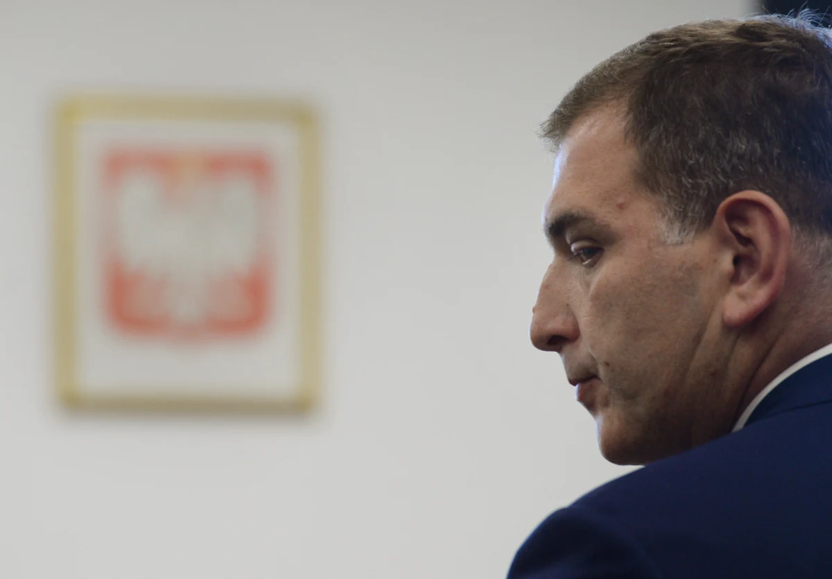 Obrona Rafała Baniaka zaskarży decyzję sądu w jego sprawie. Wczoraj sąd w Katowicach przedłużył areszt byłemu wiceministrowi skarbu podejrzanemu o korupcję przy przetargach śmieciowych w Warszawie, jednak zgodził się na jego warunkowe wyjście zza krat po wpłaceniu pół miliona złotych kaucji. 