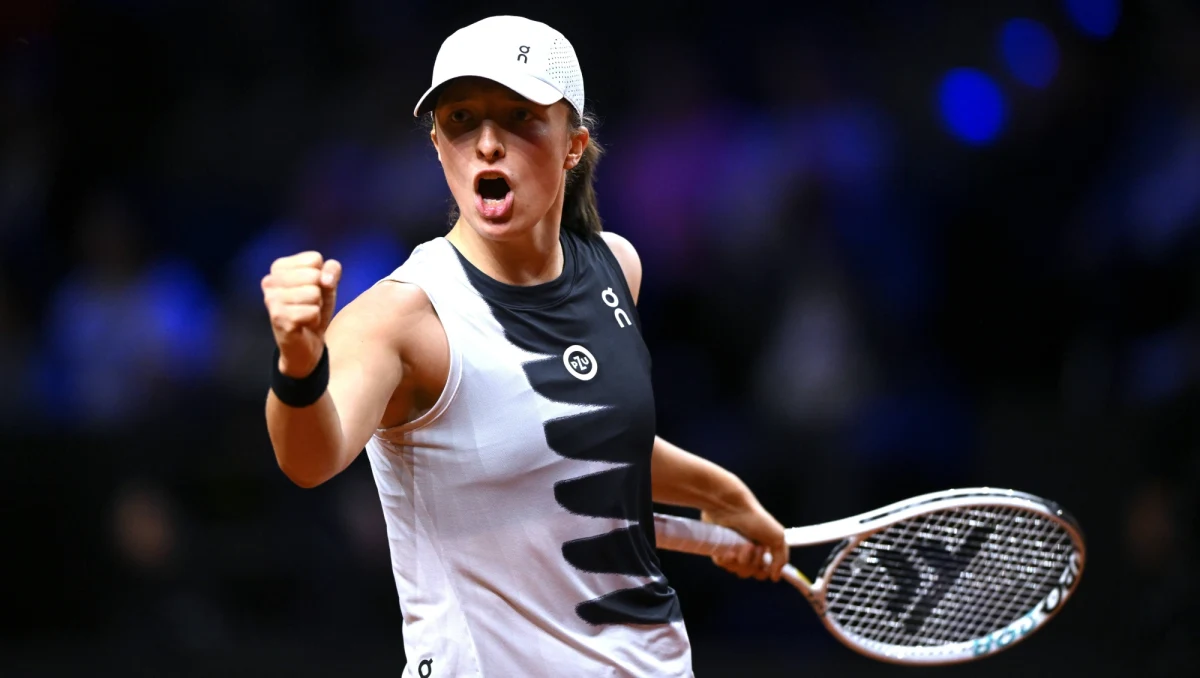 ​Julia Grabher będzie rywalką Igi Świątek w drugiej rundzie turnieju WTA 1000 na kortach ziemnych w Madrycie. W pierwszej rundzie Austriaczka, która w drabince zastąpiła kontuzjowaną Brytyjkę Emmę Raducanu, pokonała Bułgarkę Wiktorię Tomową 6:1, 7:6 (7-5).
