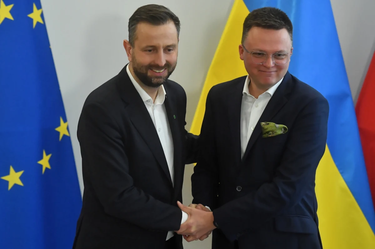 Będzie koalicja PSL-u i Polski 2050 Szymona Hołowni! Po tygodniach negocjacji obu ugrupowaniom udało się porozumieć, a ich liderzy jeszcze dziś oficjalnie ogłoszą wspólny start w nadchodzących wyborach parlamentarnych - dowiedział się dziennikarz RMF FM.