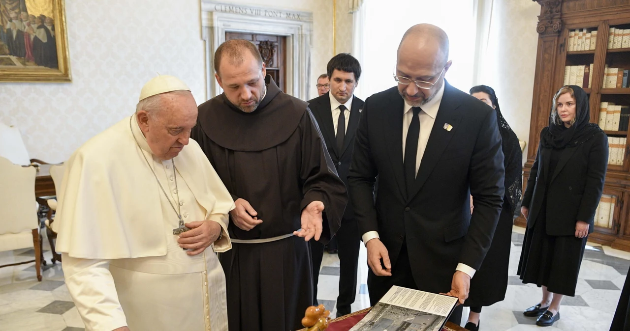 Papież Franciszek podczas spotkania z premierem Ukrainy Denysem Szmyhalem