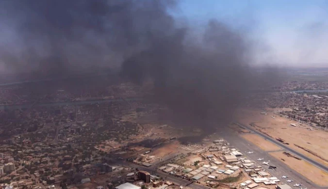 Przedłużono zawieszenie broni w Sudanie. "Naloty, strzały i eksplozje"