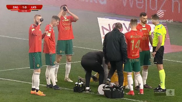 Do niebezpiecznej sytuacji doszło w pierwszych minutach drugiej połowy spotkania Fortuna 1 Ligi Zagłębie Sosnowiec - ŁKS Łódź. 

Fortuna 1 Liga oglądaj w Polsat Sport oraz na  Polsat BOX Go   Oglądaj wygodnie gdziekolwiek chcesz: na komputerze, na tablecie, na smartfonie, na Smart TV.
W tekście zawarto link serwisu partnerskiego


