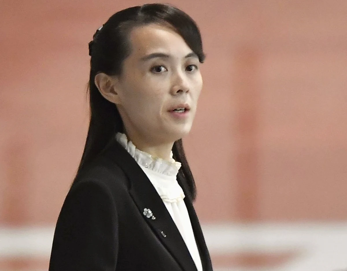 Wpływowa siostra przywódcy Korei Północnej Kim Dzong Una w ostrych słowach potępiła w sobotę porozumienie USA i Korei Południowej w sprawie odstraszania nuklearnego. W pełnym inwektyw oświadczeniu nazwała prezydenta USA Joe Bidena "starym człowiekiem bez przyszłości".