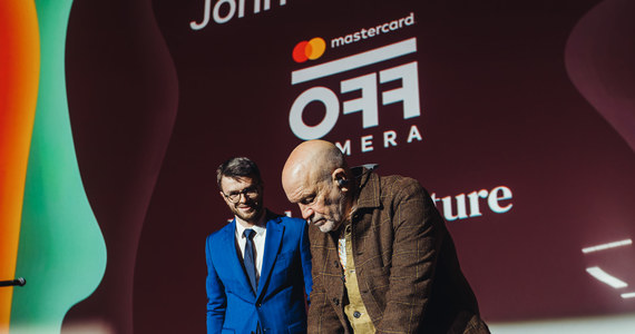 Na gali otwarcia 16. edycji festiwalu Mastercard OFF CAMERA amerykański aktor John Malkovich odebrał nagrodę "Pod prąd". Odcisk dłoni gwiazdora znajdzie się niedługo w krakowskiej Alei Gwiazd. 