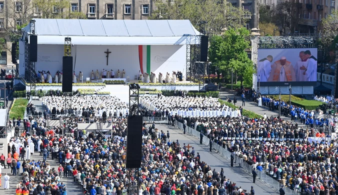 Metropolita z Patriarchatu Moskiewskiego na mszy papieża w Budapeszcie