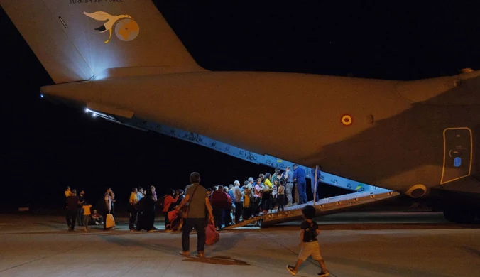 Sudan: Turecki samolot ostrzelany podczas ewakuacji. Ministerstwo odpowiada
