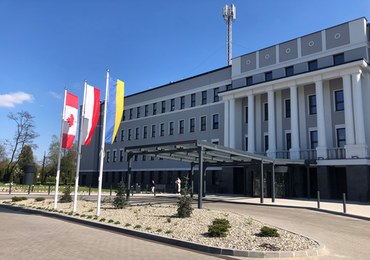 Niezwykła misja kanadyjskich lekarzy w Polsce: Operują ofiary wojny w Ukrainie 