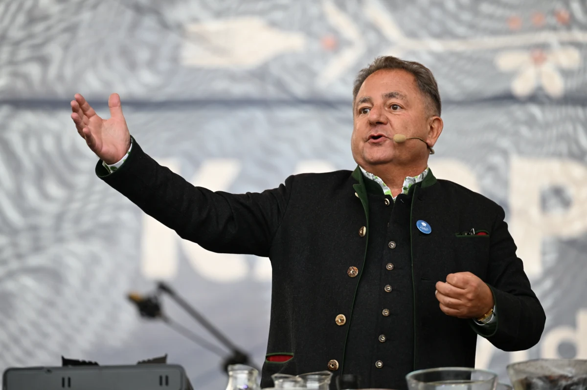 Karpacka Majówka to trzydniowy jarmark, Święto Paniagi, czyli najsłynniejszej ulicy miasta - 3 Maja oraz II edycja festiwalu kulinarnego Karpaty na Widelcu.