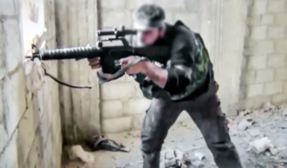 Zneutralizowany przez służby specjalne Turcji przywódca Państwa Islamskiego (IS) Abu al-Hussein al-Kurajszi, gdy zorientował się, że może zostać schwytany, zdetonował kamizelkę samobójcy, którą miał na sobie - poinformowała agencja Anatolia, powołując się na tureckie służby bezpieczeństwa.