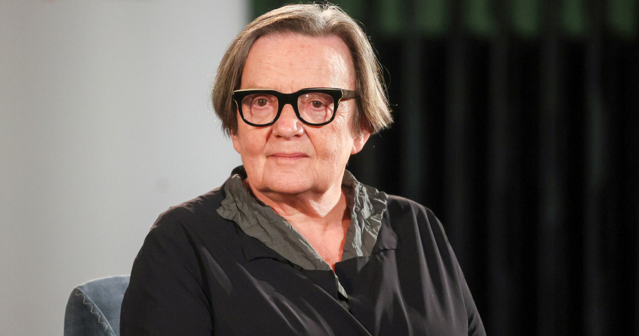 Agnieszka Holland otrzymała tytuł Doktora Honoris Causa Szkoły Filmowej w Łodzi.  Oprócz reżyserki "Zielonej granicy" uhonorowano w ten sam sposób aktorkę Maję Komorowską, producentkę Ewę Puszczyńską i fotografkę Ewę Rubinstein.