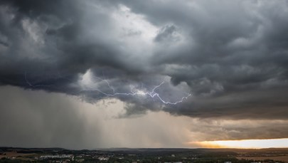 Synoptycy ostrzegają: Dziś pojawią się burze. Gdzie może zagrzmieć?