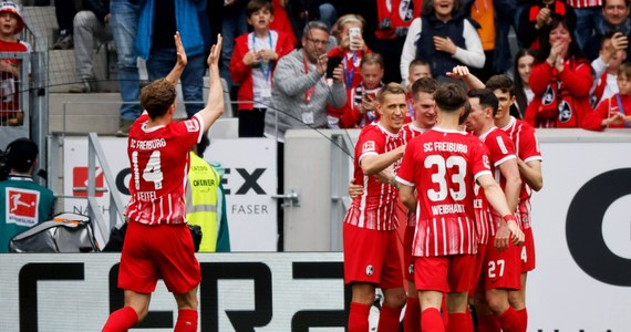 SC Freiburg zagra dziś w półfinale Pucharu Niemiec z RB Lipsk. Obie ekipy mierzyły się ze sobą przed rokiem w finale wspomnianego turnieju. Wówczas do wyłonienia zwycięzcy konieczne były rzuty karne. W drugim półfinale VfB Stuttgart zagra z Eintrachtem Frankfurt.