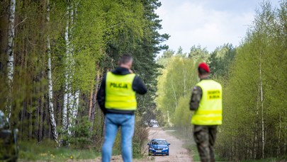 Szczątki rakiety w lesie pod Bydgoszczą. Polska poprosiła o pomoc USA