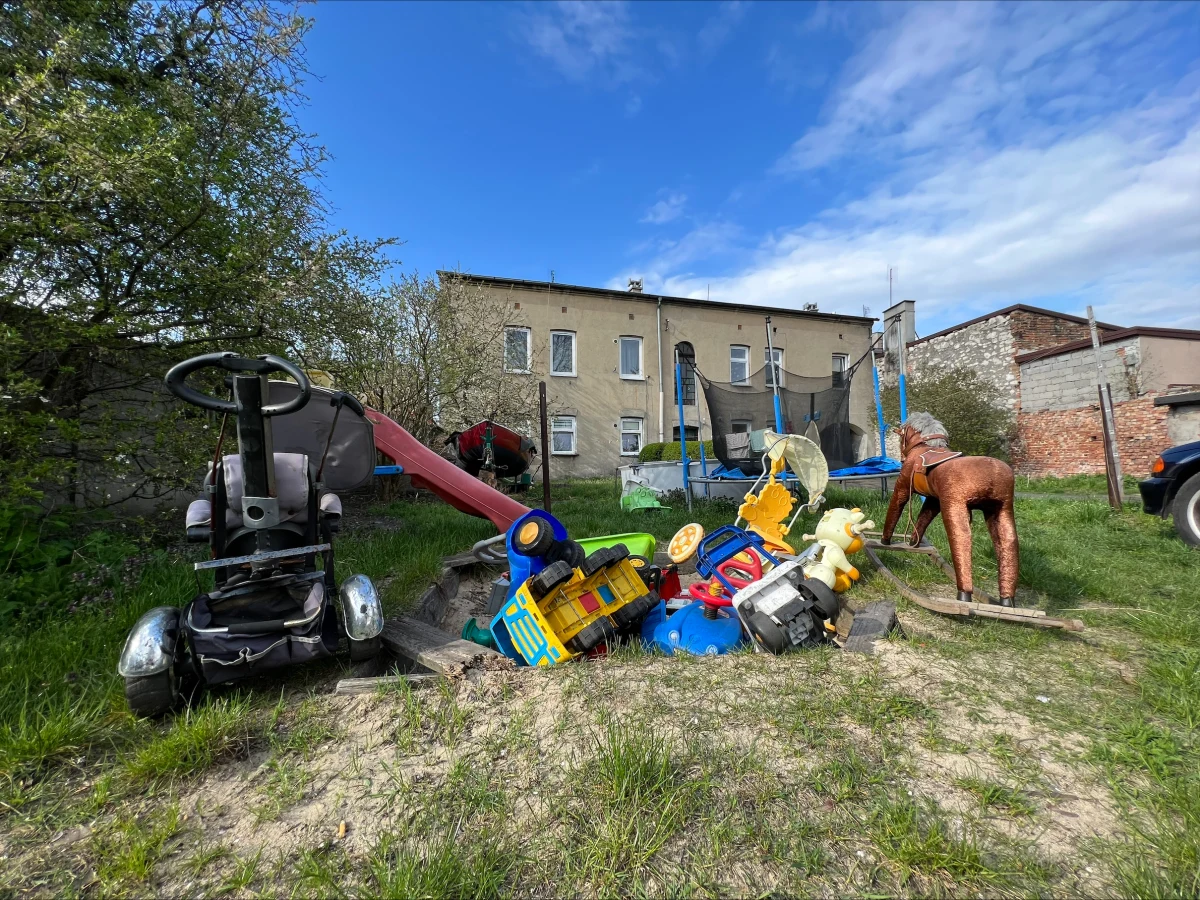 Pogorszył się stan zdrowia poparzonego 8-latka z Częstochowy. W ubiegłym tygodniu lekarze zrezygnowali z wybudzania chłopca ze śpiączki. Teraz pojawiają się kolejne komplikacje. Od miesiąca chłopiec przebywa w Górnośląskim Centrum Zdrowia Dziecka w Katowicach.