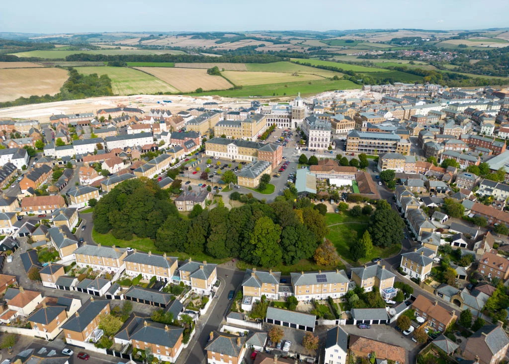 Widok miasteczka Poundbury z lotu ptaka