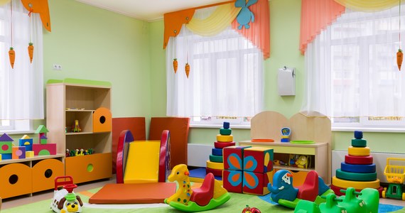 W Małopolsce może powstać blisko 10 tys. nowych miejsc opieki nad dziećmi do lat 3. Przyznano właśnie dofinansowanie w ramach rządowego programu "Maluch+" na lata 2022-29.     

