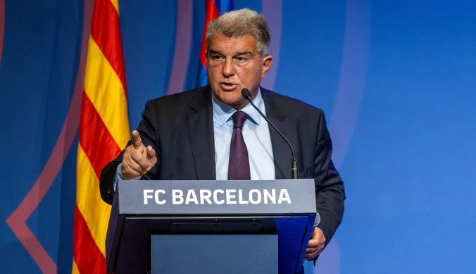 Wieloletni agent Ronaldo proponuje wymianę. Co teraz zrobi Barcelona? 