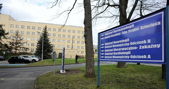 ​Szpital Wojewódzki w Koszalinie chce zawiesić pracę oddziału neurologicznego. Wniosek o zgodę na czasowe zamknięcie neurologii. Szpital nie będzie przyjmować pacjentów z udarami na nawet przez pół roku. Lecznica gorączkowo szuka lekarzy, by ratować oddział.