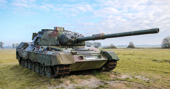 Duński minister obrony Troels Lund Poulsen przekazał w piątek, że Kopenhaga i Berlin zdecydowały się na przekazanie Ukrainie 80 czołgów Leopard 1. Maszyny mają być gotowe do użycia już 1 czerwca.