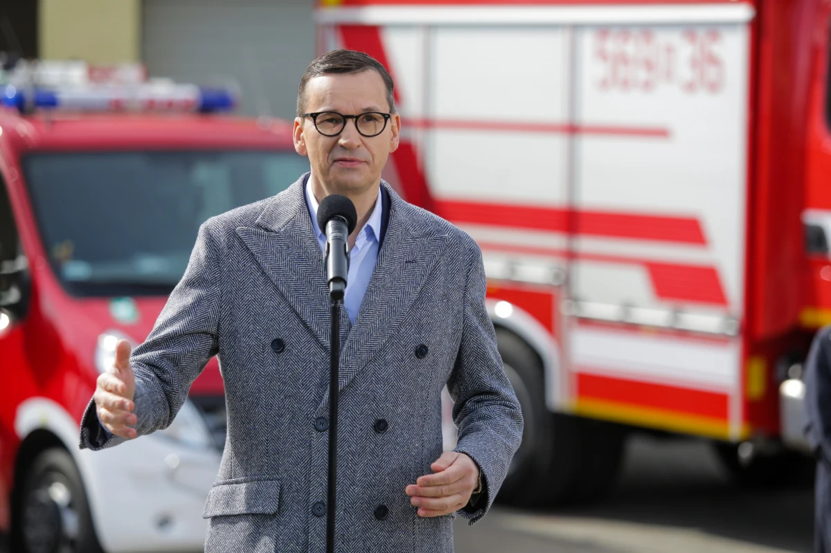 Zerowa stawka VAT na żywność to bardzo poważna ulga, nie wykluczam, że przedłużymy ją na kolejny rok - powiedział w sobotę w Radziejach (woj. warmińsko-mazurskie) premier Mateusz Morawiecki. 