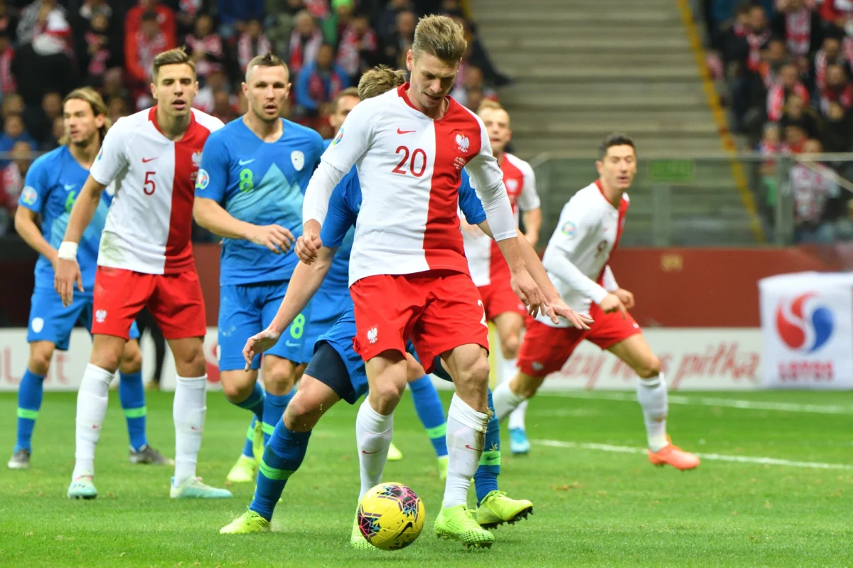 Łukasz Piszczek zaliczył niezwykle ważne trafienie dla występującego w III lidze LKS-u Goczałkowice. Były reprezentant Polski trafił do siatki w doliczonym czasie meczu, dzięki czemu jego zespół pokonała 2:1 drugi zespół Chrobrego Głogów. Dla Piszczka to pierwszy gol po tym, jak wrócił do Polski. 