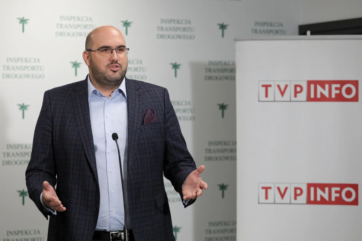 Jarosław Olechowski - były szef Telewizyjnej Agencji Informacyjnej - rozpoczął pracę w resorcie aktywów państwowych. Jako pierwszy informację o tym podał dziennikarz RMF FM Krzysztof Berenda. 