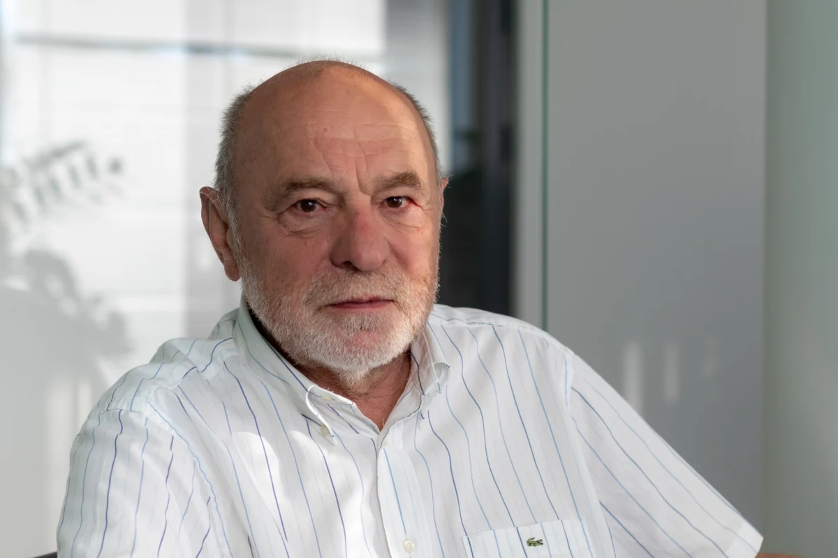 Posłowie KO nie żałują odejścia Bogusława Sonika i zapewniają, że od dawna był on praktycznie poza partią i klubem. W klubie KO trwają natomiast pierwsze przymiarki do list wyborczych - do Senatu miałby wystartować Rafał Grupiński, a do Sejmu europosłowie Bartosz Arłukowicz i Radosław Sikorski.