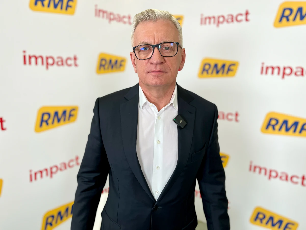 "Zawsze podchodzę sportowo do pewnych wyzwań. Staram się wykonywać swoją pracę najlepiej jak potrafię" – mówił w Rozmowie w południe w RMF FM Jacek Jaśkowiak pytany o polityczne plany. Czy będzie walczył o trzecią kadencję? "Tego jeszcze nie wiem. Na dzisiaj jestem zbudowany tymi sondażami, które ostatnio zrobiła lokalna polityka, gdzie wychodzi, że mieszkańcy doceniają to, co razem z nimi potrafimy zrobić. I wygrałbym te wybory ponoć w pierwszej turze" - podkreślał.